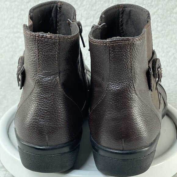Clarks Booties Womens US Sz 7M Brown 15807 Leather Ankle Zipper Soft Cushion - Picture 3 of 9